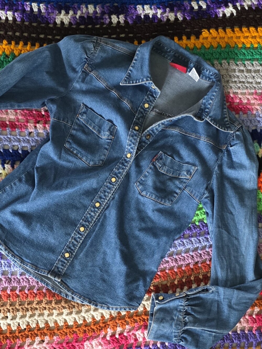 Levi's Blue Denim Button-Down Shirt - Picture 3 of 15